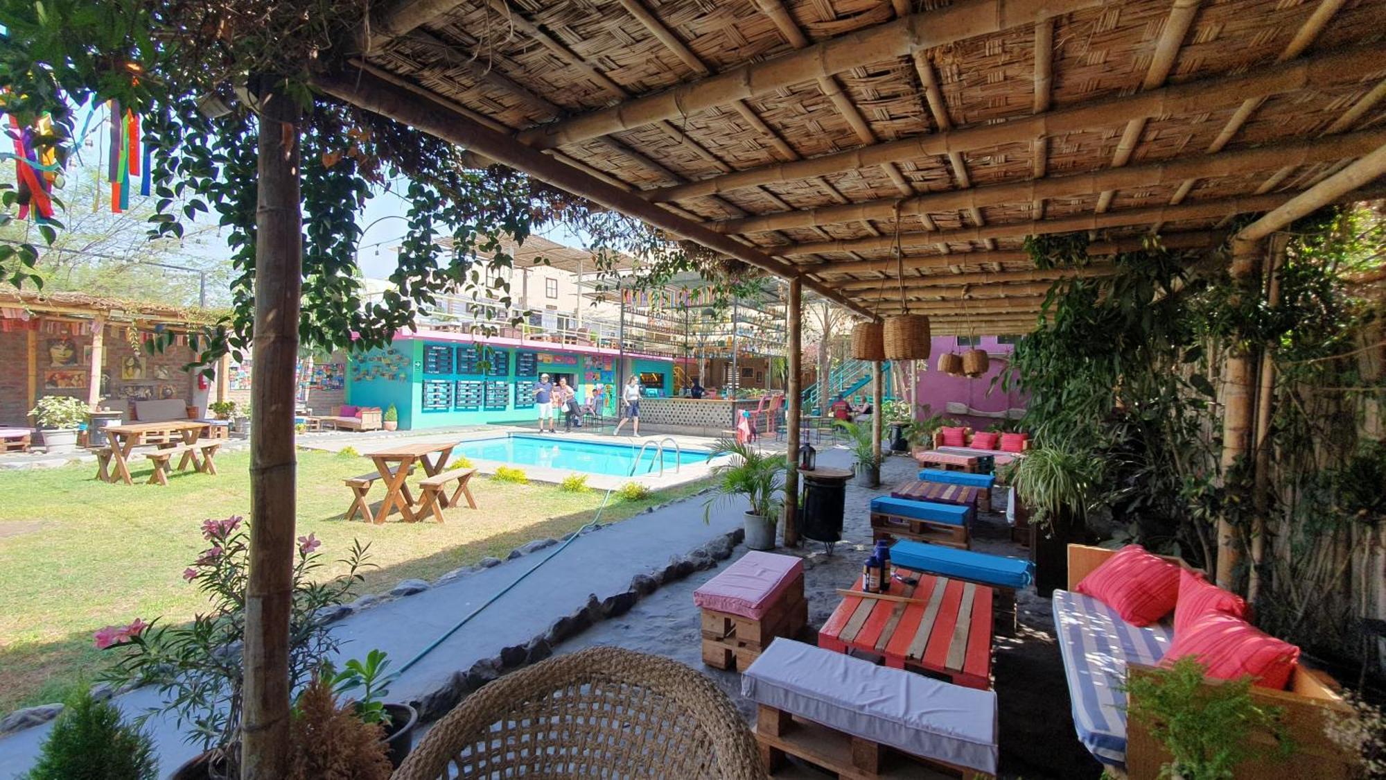 The Upcycled Hostel Huacachina Ica Exterior photo